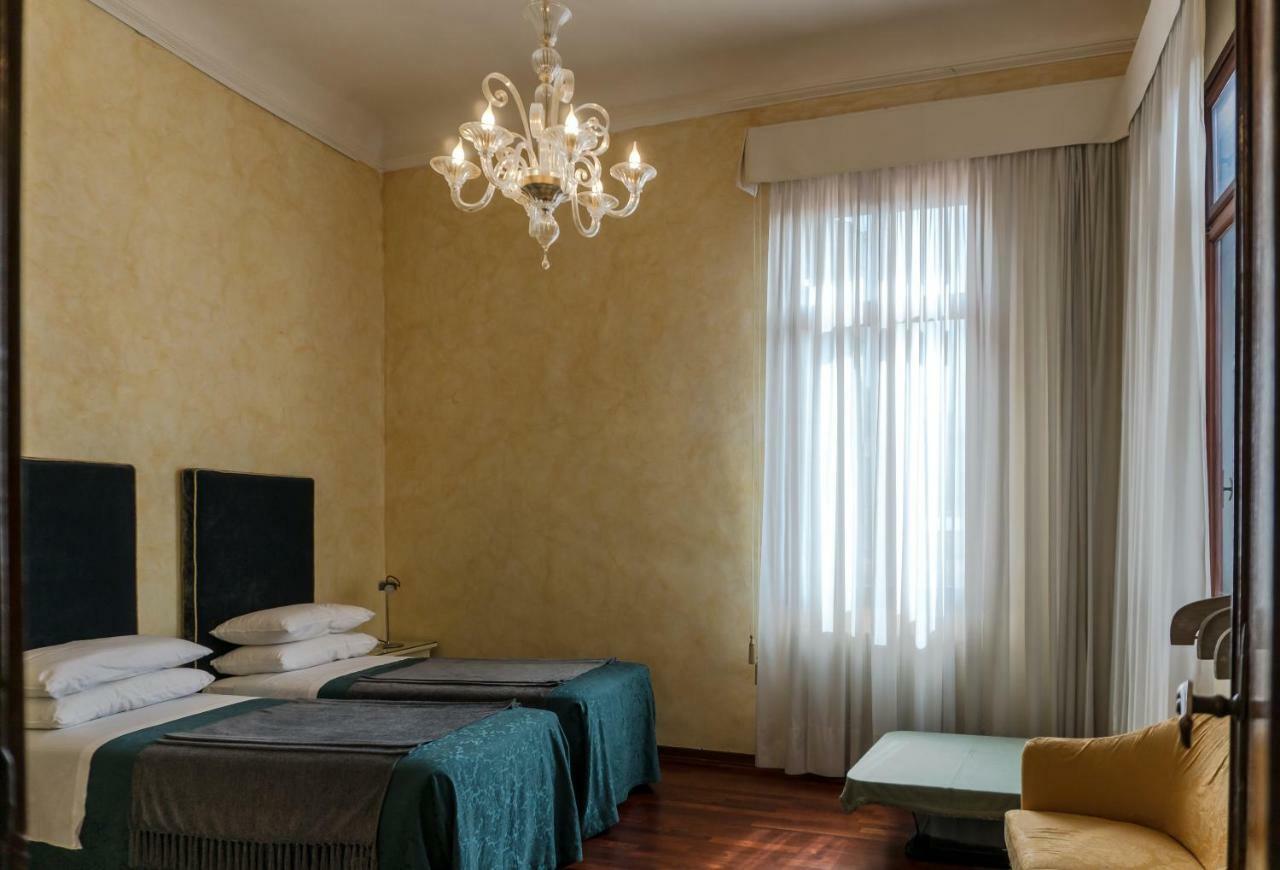 Luxury Balcony Apartment เวนิส ภายนอก รูปภาพ