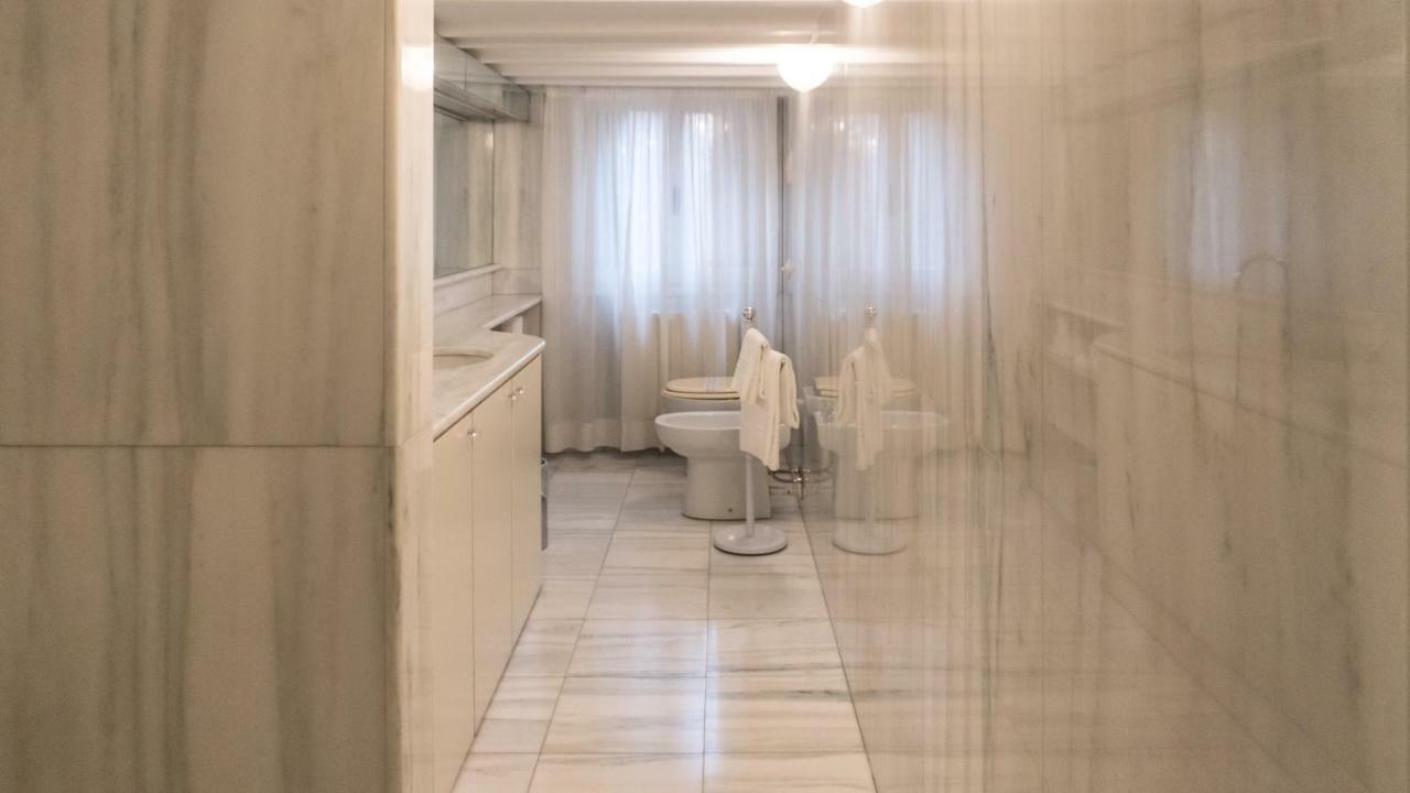 Luxury Balcony Apartment เวนิส ภายนอก รูปภาพ